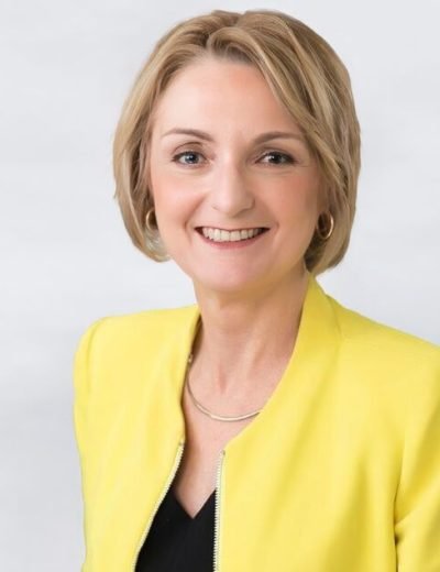 Jane-Simmons_W544_H635